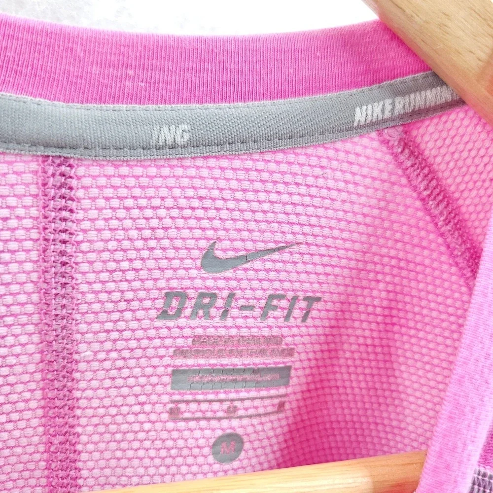 Nike Dri-FIT Running Womens Mefium Long Sleeve Thumb‎ Holes Pink Athletic Shirt